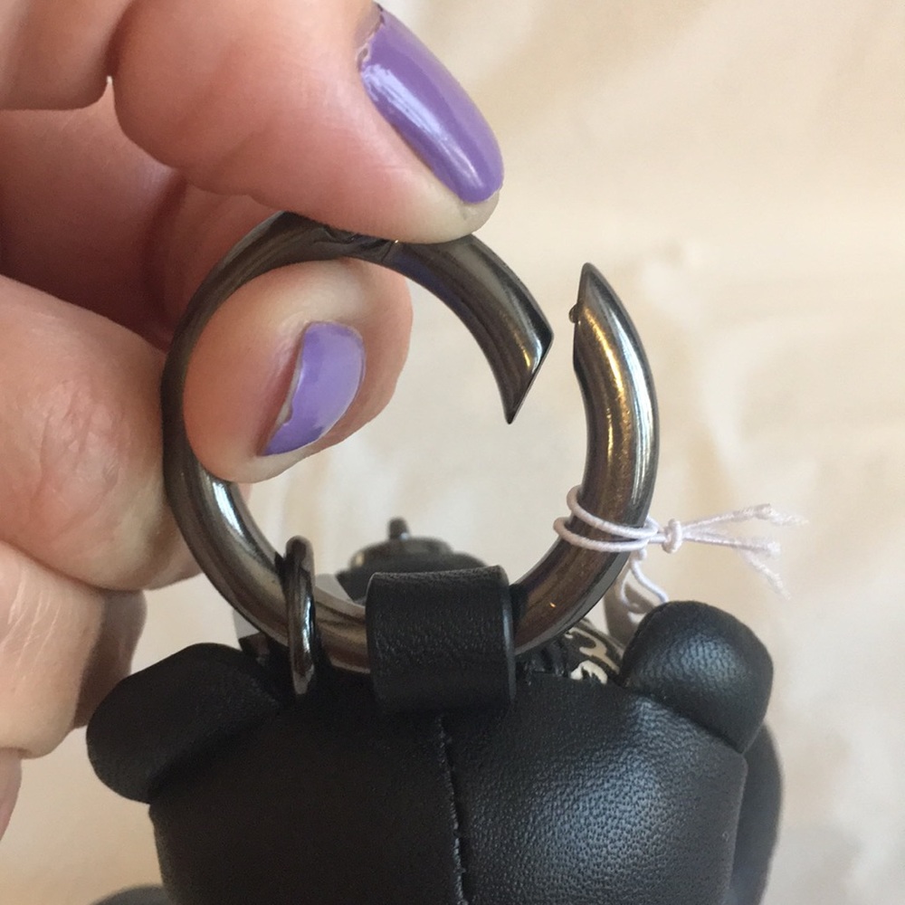 Coach Leather Bear Keychain NWT - Picture 7 of 8